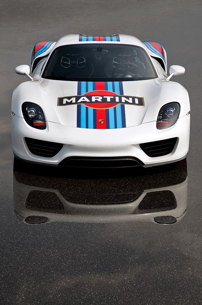 porsche_918_spyder_martini_racing_design_01