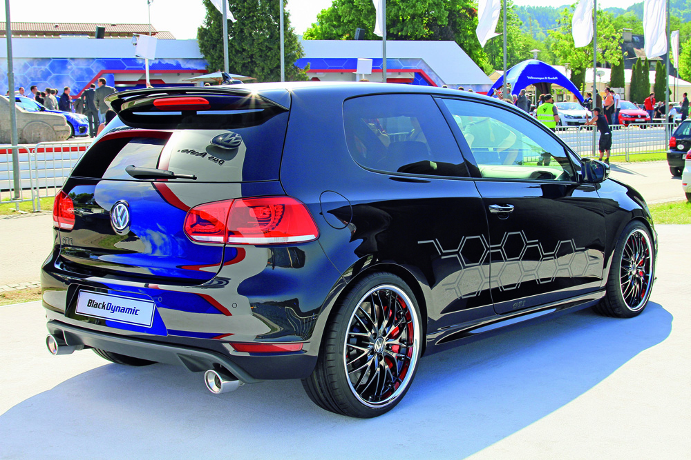Weltpremiere am Woerthersee: Golf GTI Black Dynamic /Auszubildende von Volkswagen gestalten ein schwarz-rotes Kraftpaket