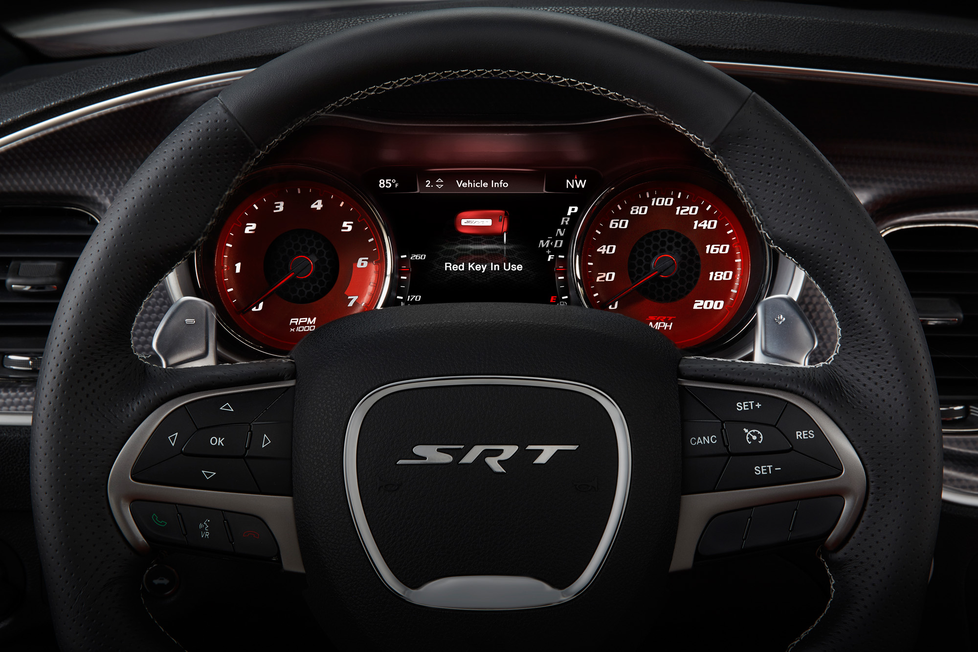 2015 Dodge Charger SRT - red key screen