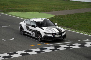 Auf die Plätze, fertig, los: Das Audi RS 7 piloted driving concept zeigt Eigenwillen