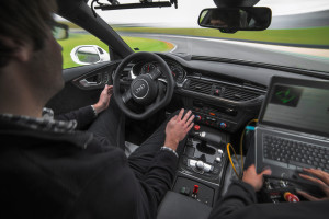 Finger weg: Das Audi RS 7 piloted driving concept fährt eigenständig