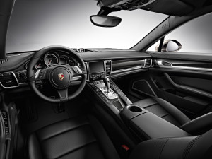 Purer Luxus: Das Interieur des Porsche Panamera Turbo S Executive gleicht einem Wohnzimmer