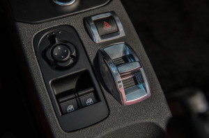 Volle Kontrolle: Der Alfa Romeo 4C hat ein Doppelkupplungsgetriebe plus D.N.A.-Wahlschalter