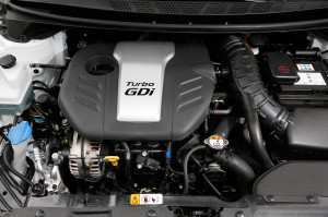 Klein, aber oho: Aus dem 1.6-Liter-Turbo werden im Kia cee'd GT Track 204 PS geholt