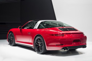 Das Hinterteil des Porsche 911 Targa 4 GTS folgt der 991-Carrera-Design.