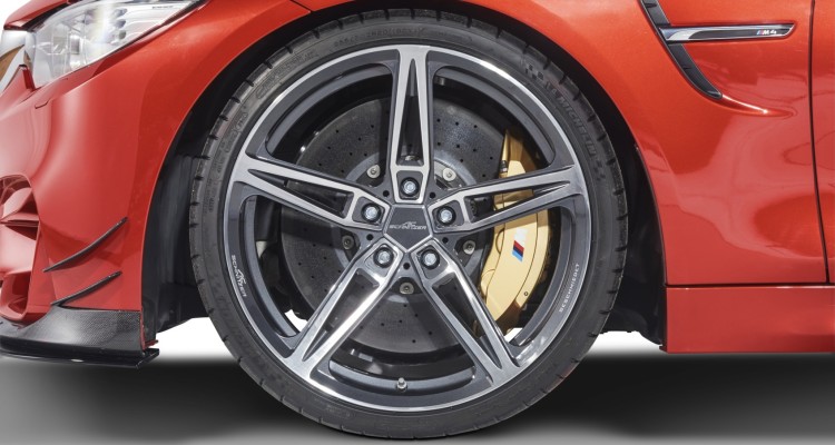 Satter Stand im Radhaus des BMW M4: Schmiederäder stehen ebenfalls zur Auswahl.