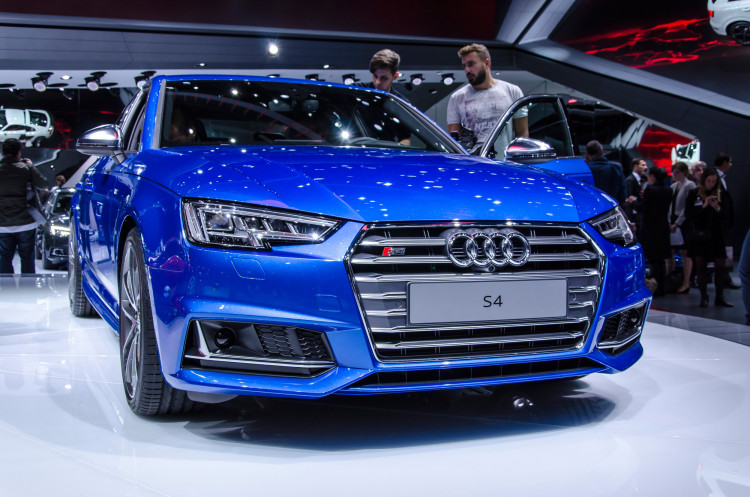 Frisch gebacken zur IAA 2015: Der neue Audi S4.