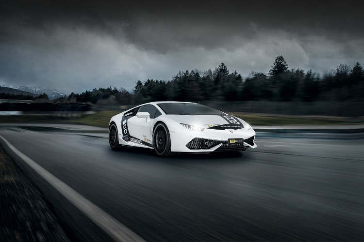Brutal schnell: Der Lamborghini Huracán O.CT800 fliegt in 2,5 Sekunden auf Tempo 100.