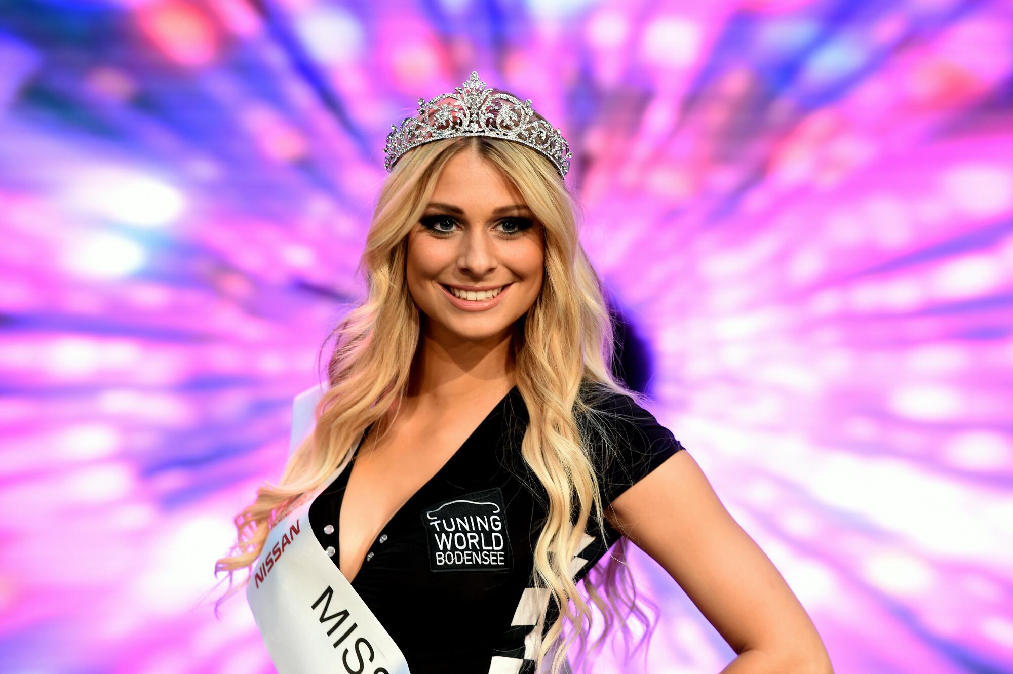 Happy Days: Vanessa Schmitt sicherte sich bei der Miss Tuning-Wahl die Krone.