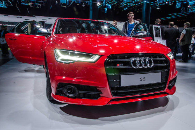 Flott durch den Alltag: Der günstigere Kompromiss zur Audi Sport-Reihe hört auf den Namen S6 Avant.